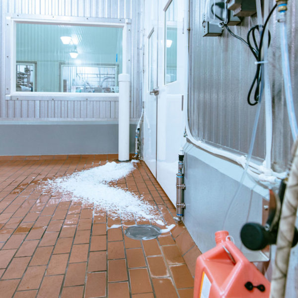 Twin-Line Concentrate Doorway Foam Unit - Image 2